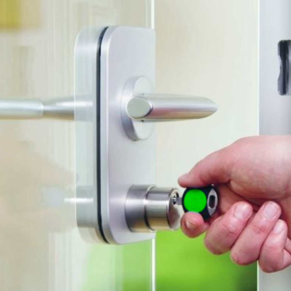 Bringme Office In Setting Lock Key Open Door Wide