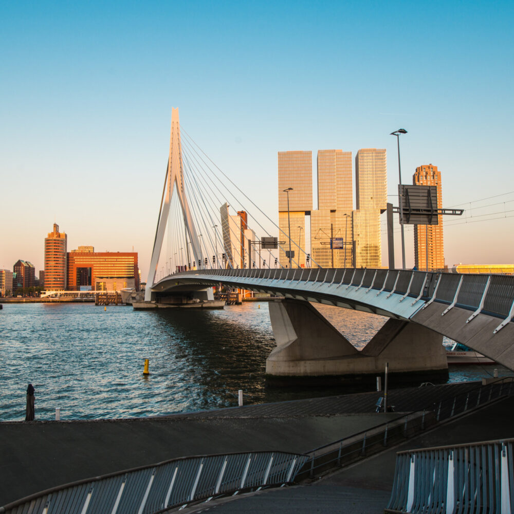BM OFF Case Erasmus skyline Rotterdam HEADER